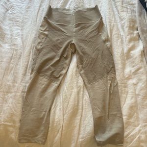 beige / taupe two-tone outdoor voices 3/4 leggings size L
